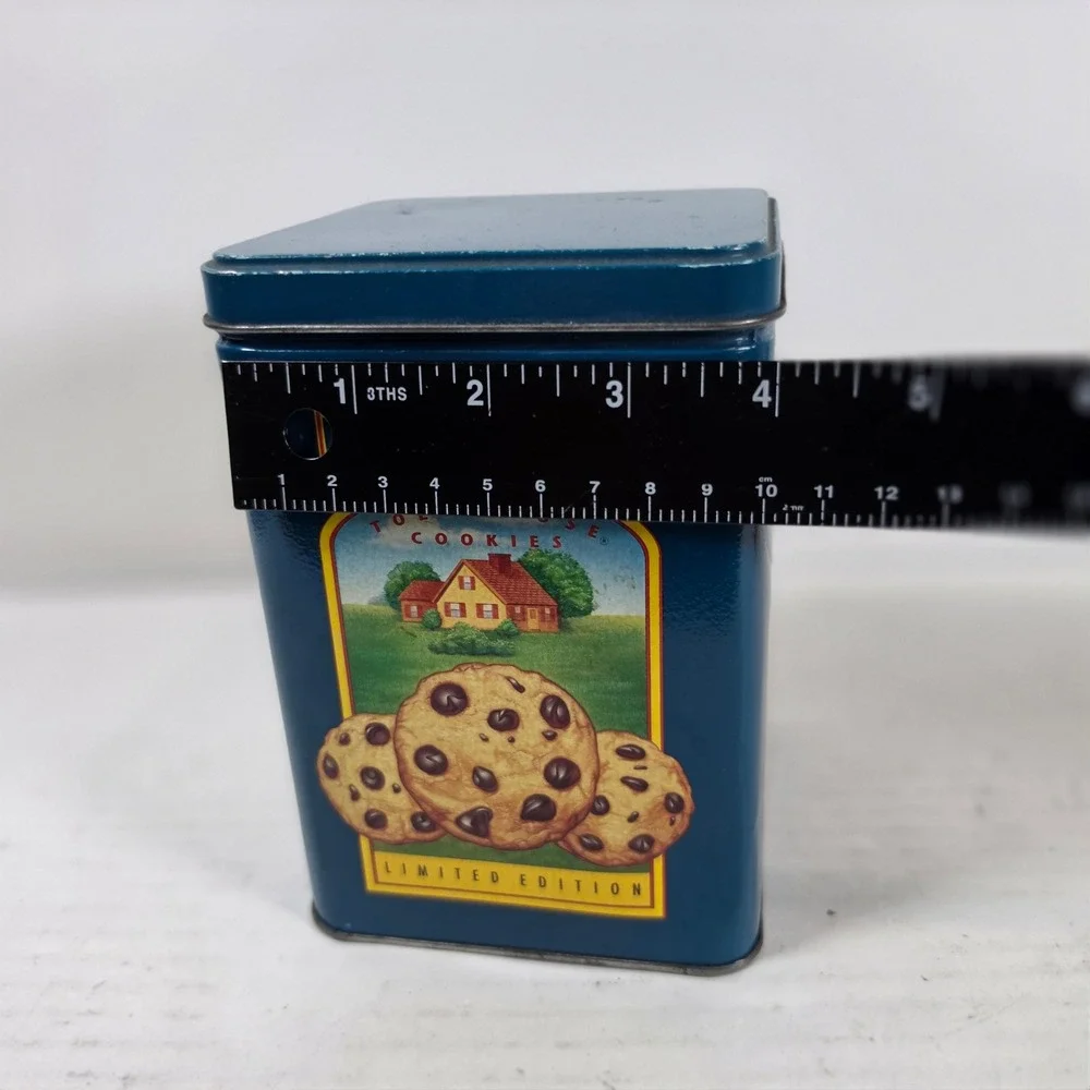 Vintage Nestle Toll House Cookies Limited Edition Collectible Tin Blue Teal‎